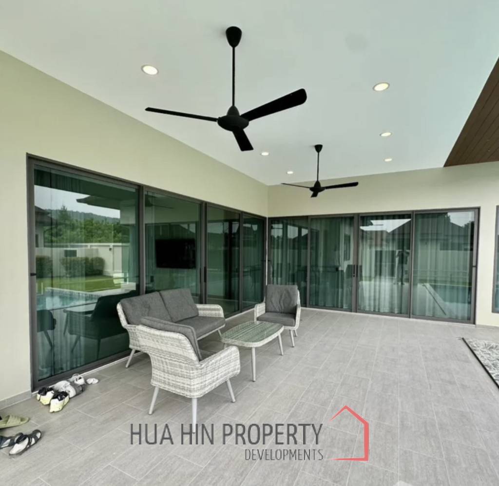 PANORAMA BLACK MOUNTAIN  : 3 bed pool villa