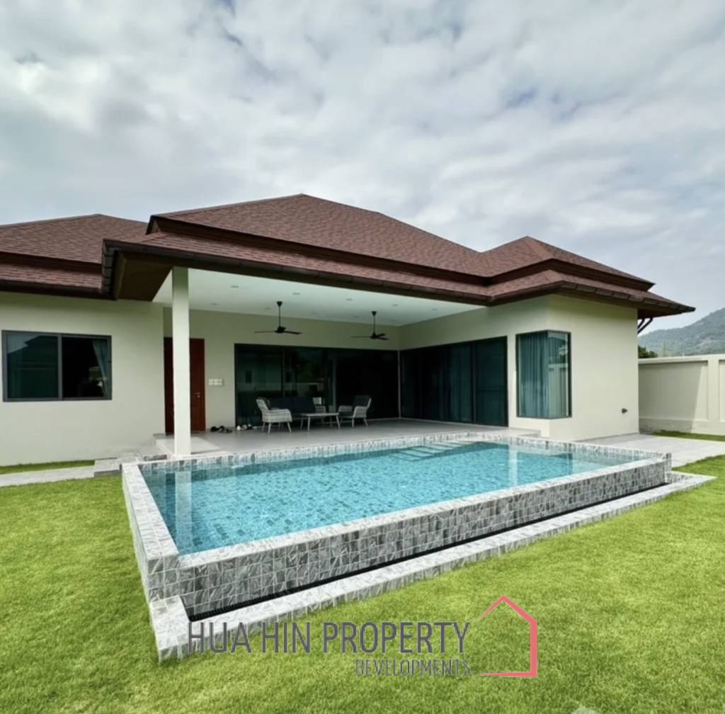 PANORAMA BLACK MOUNTAIN  : 3 bed pool villa