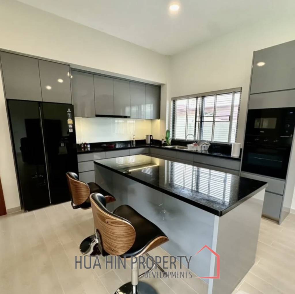 PANORAMA BLACK MOUNTAIN  : 3 bed pool villa