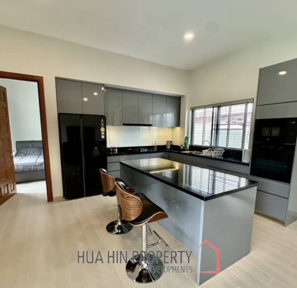PANORAMA BLACK MOUNTAIN  : 3 bed pool villa