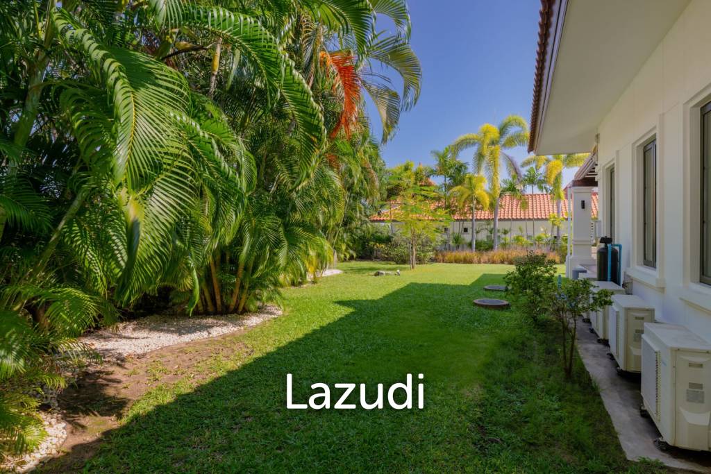 BELVIDA : Stunning 3 Bed + Study Pool Villa