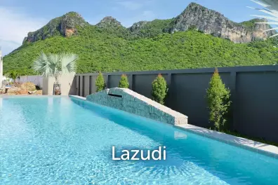 Luxurious Modern Villa with Mountain Views