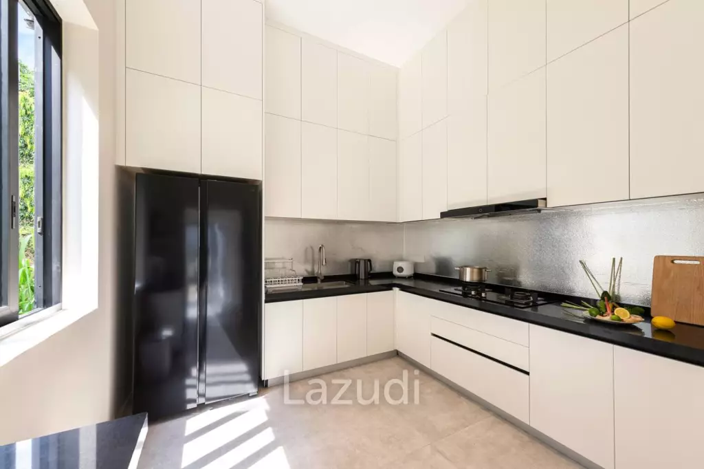 Elegant 4-Bedroom Villa in Bang Por – Ocean and Mountain Views
