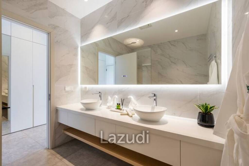 Elegant 4-Bedroom Villa in Bang Por – Ocean and Mountain Views