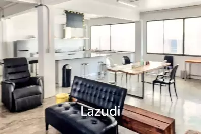 Ultra Luxury Modern Building in Khlong Toei Bangkok