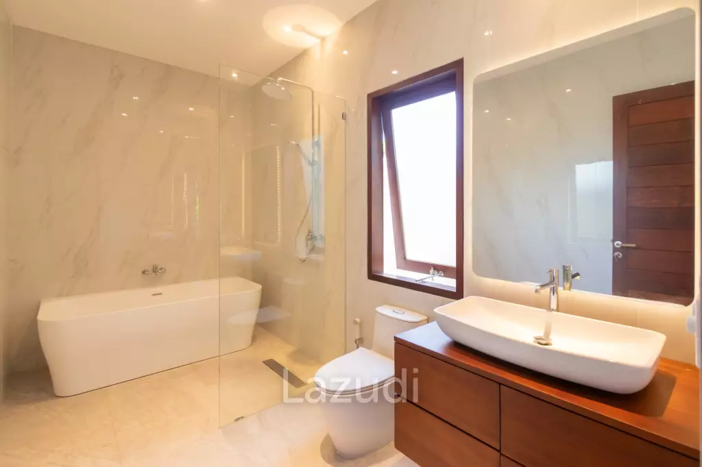Newly Built Luxury Villa Beach side Sanur