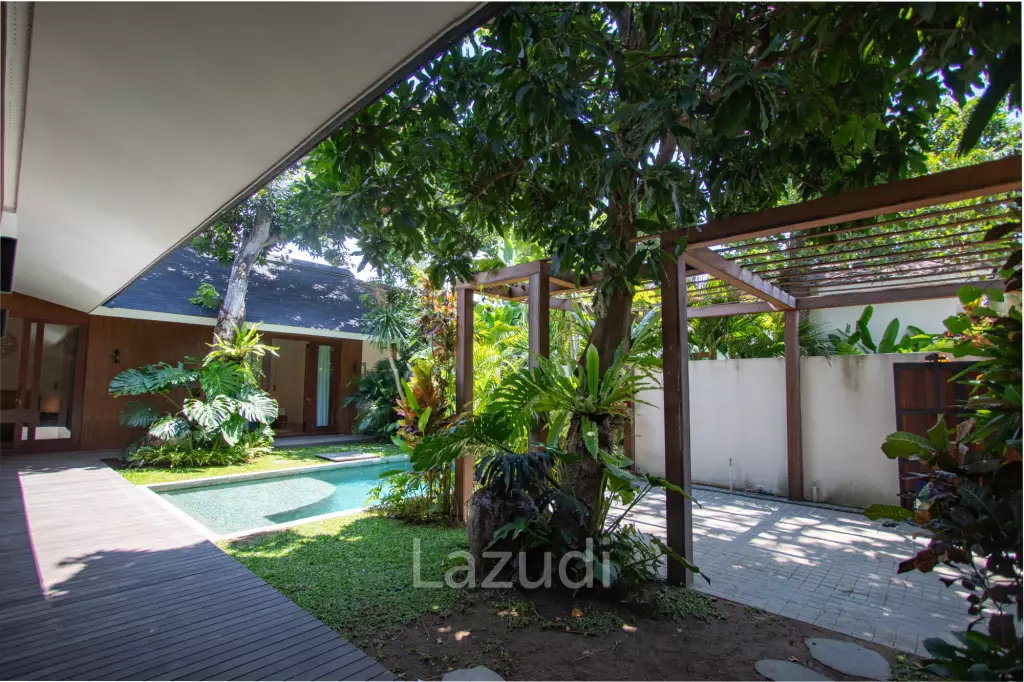 Newly Built Luxury Villa Beach side Sanur