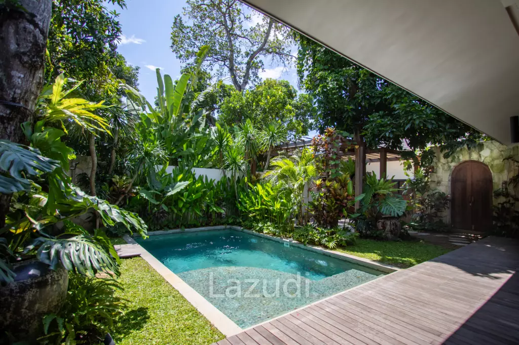 Newly Built Luxury Villa Beach side Sanur