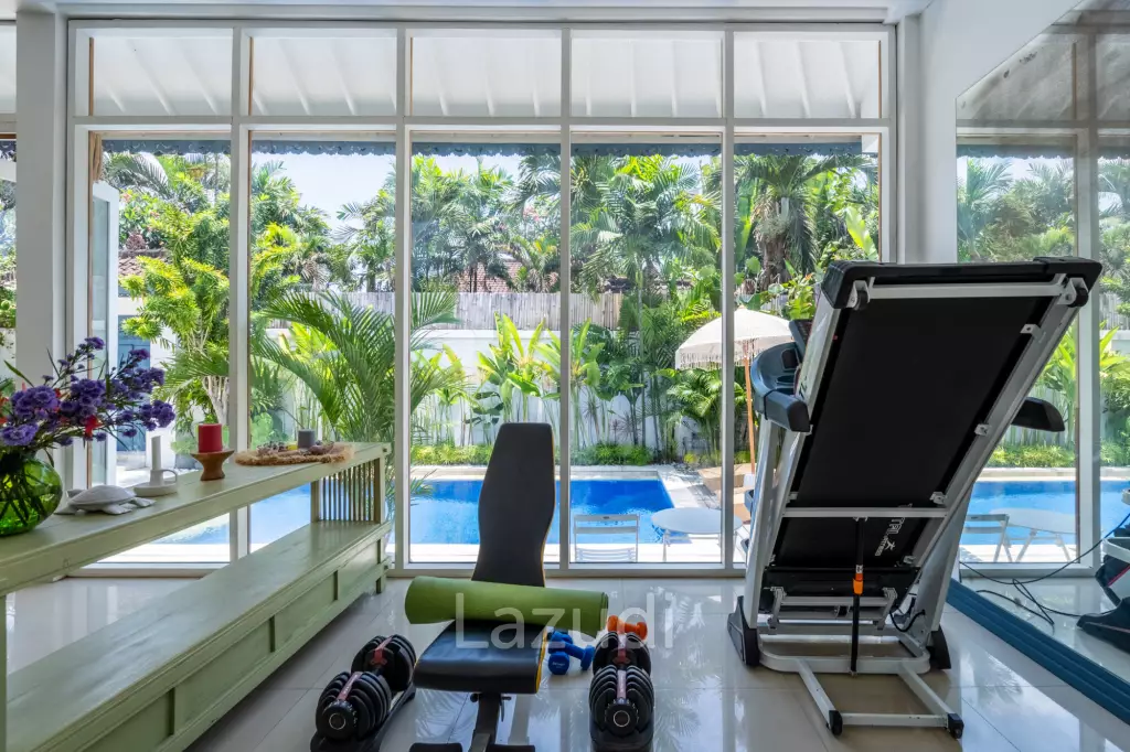Leasehold Beautiful Villa in Seminyak – Quick Sale