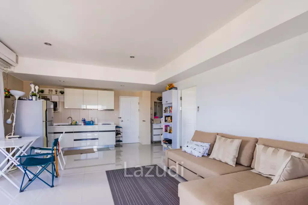 CONDOCHAIN : 1 Bed Beachfront condo for sale