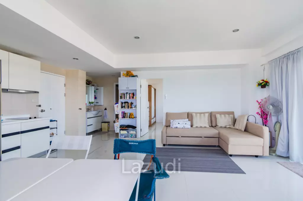 CONDOCHAIN : 1 Bed Beachfront condo for sale