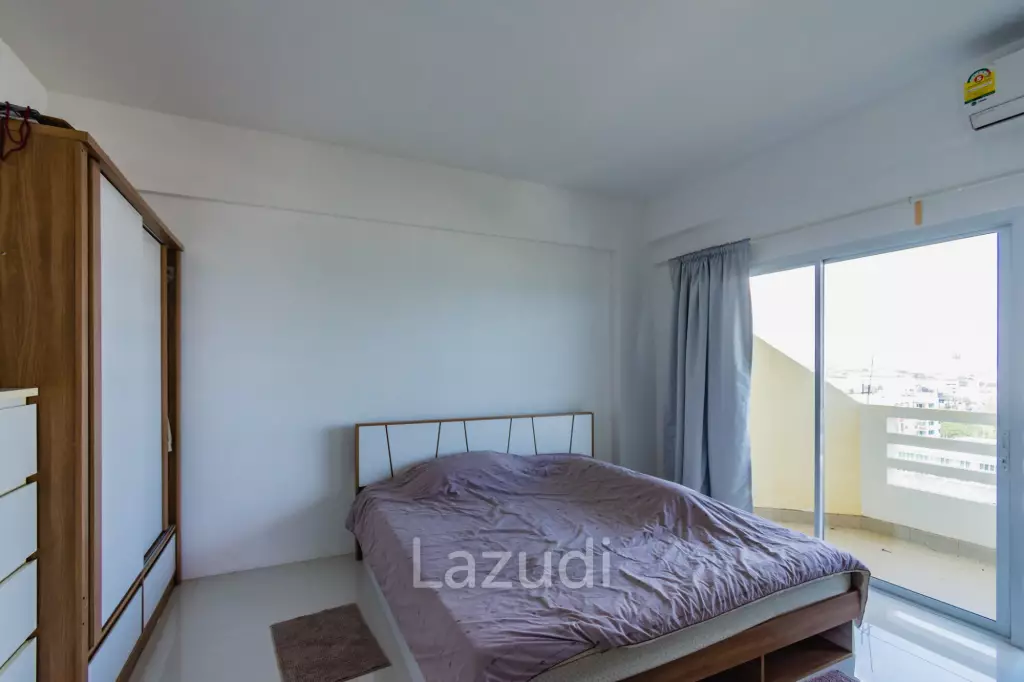 CONDOCHAIN : 1 Bed Beachfront condo for sale