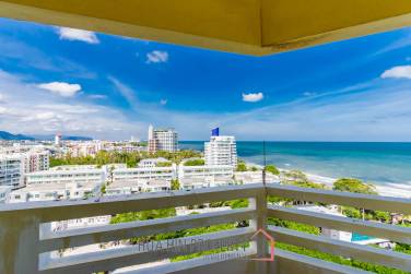 CONDOCHAIN : 1 Bed Beachfront condo for sale