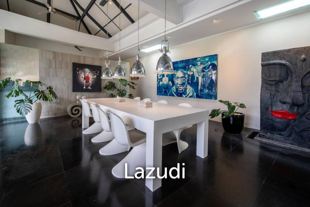 Spacious Four Bedroom Family Villa On Beachside Sanur