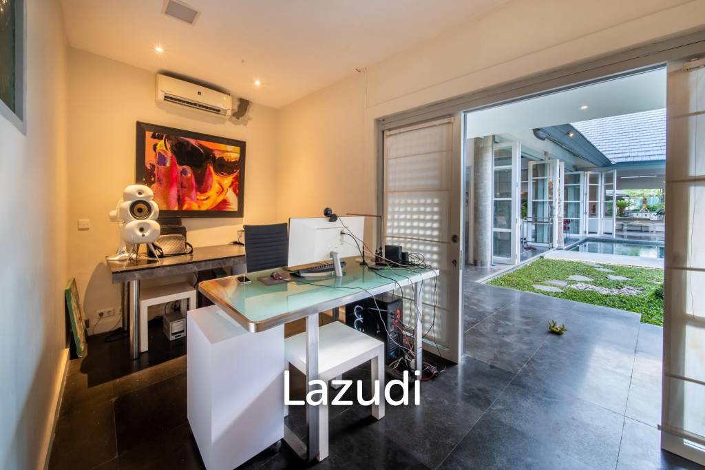 Spacious Four Bedroom Family Villa On Beachside Sanur