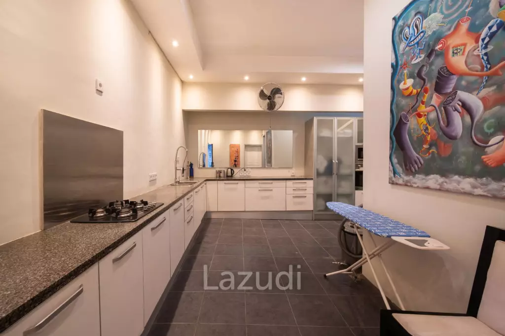 Spacious Four Bedroom Family Villa On Beachside Sanur