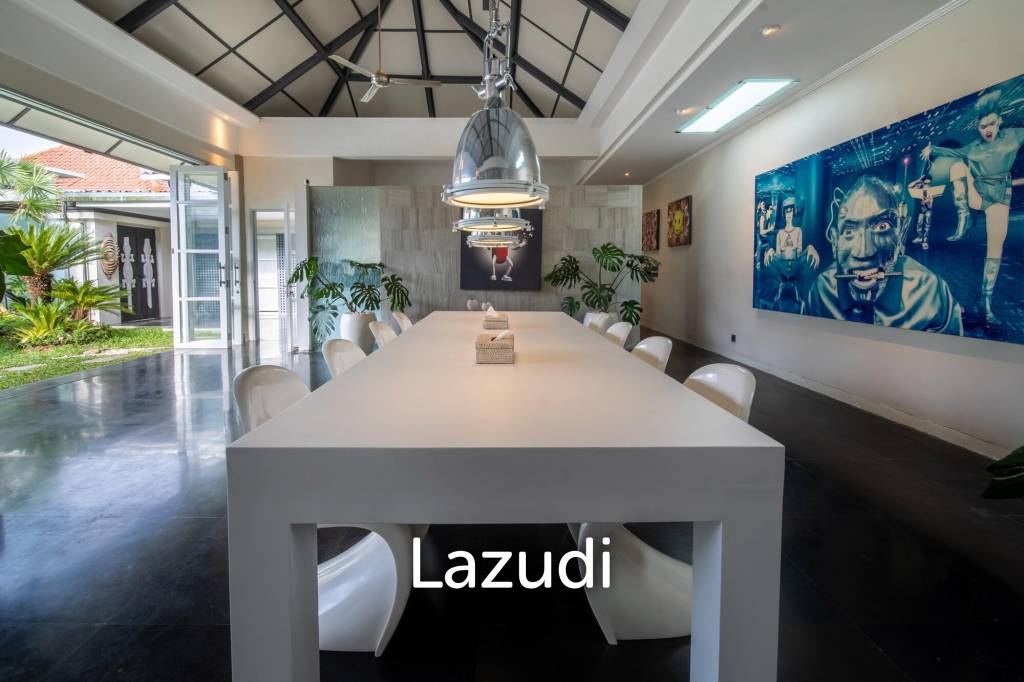 Spacious Four Bedroom Family Villa On Beachside Sanur