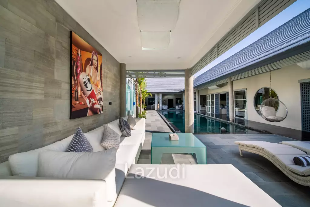 Spacious Four Bedroom Family Villa On Beachside Sanur