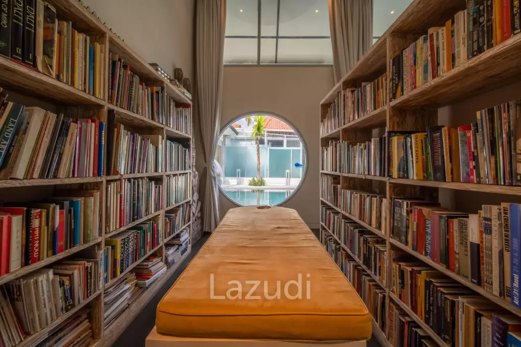 Spacious Four Bedroom Family Villa On Beachside Sanur