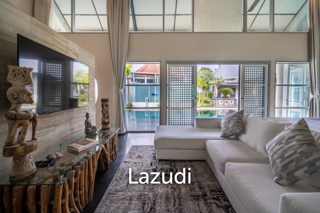 Spacious Four Bedroom Family Villa On Beachside Sanur