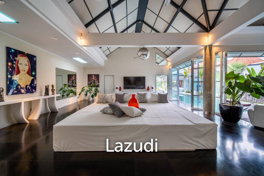 Spacious Four Bedroom Family Villa On Beachside Sanur