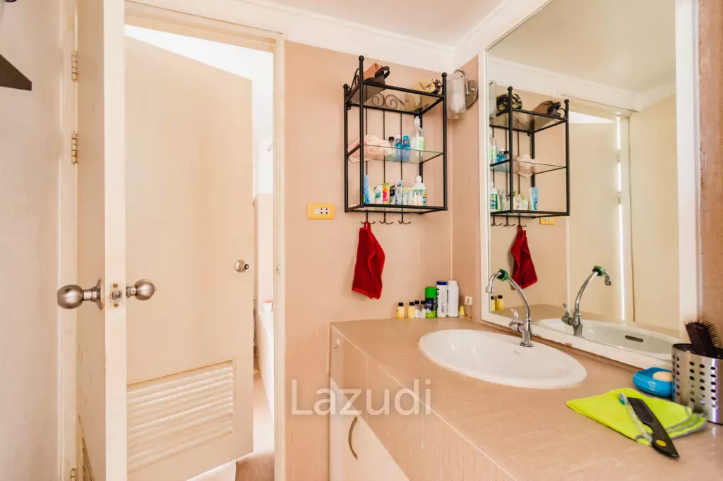 CONDOCHAIN :  1 Bed Beachfront for sale