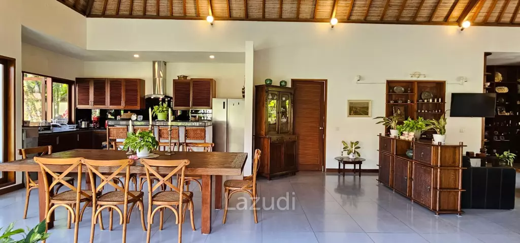 Balinese Paradise – 3 Bedroom Villa In Highly Sought-After Sanur– Beach side