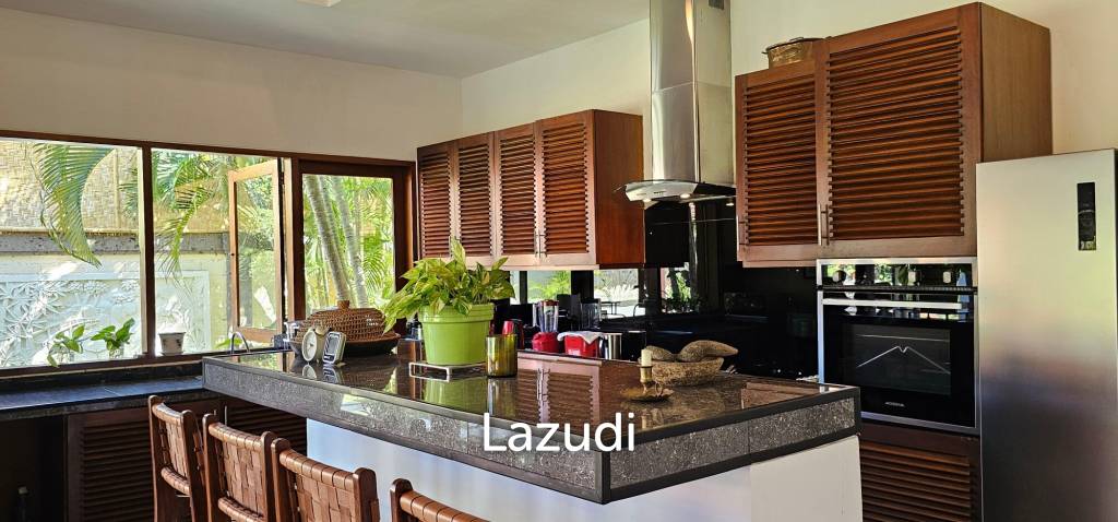 Balinese Paradise – 3 Bedroom Villa In Highly Sought-After Sanur– Beach side