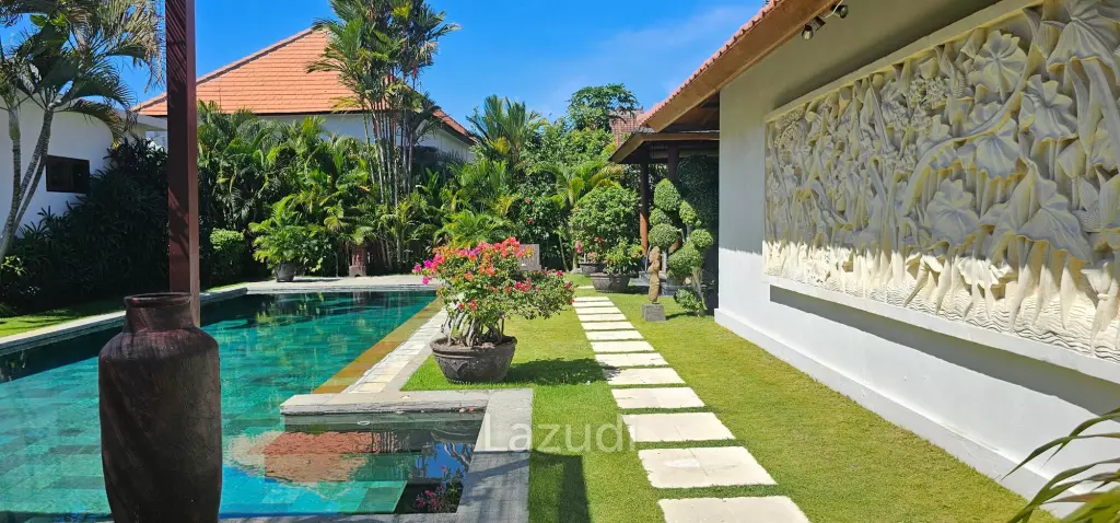 Balinese Paradise – 3 Bedroom Villa In Highly Sought-After Sanur– Beach side