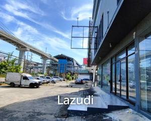 Whole Office Building for rent in Suanluang (10 meters from BTS Srinuch)
