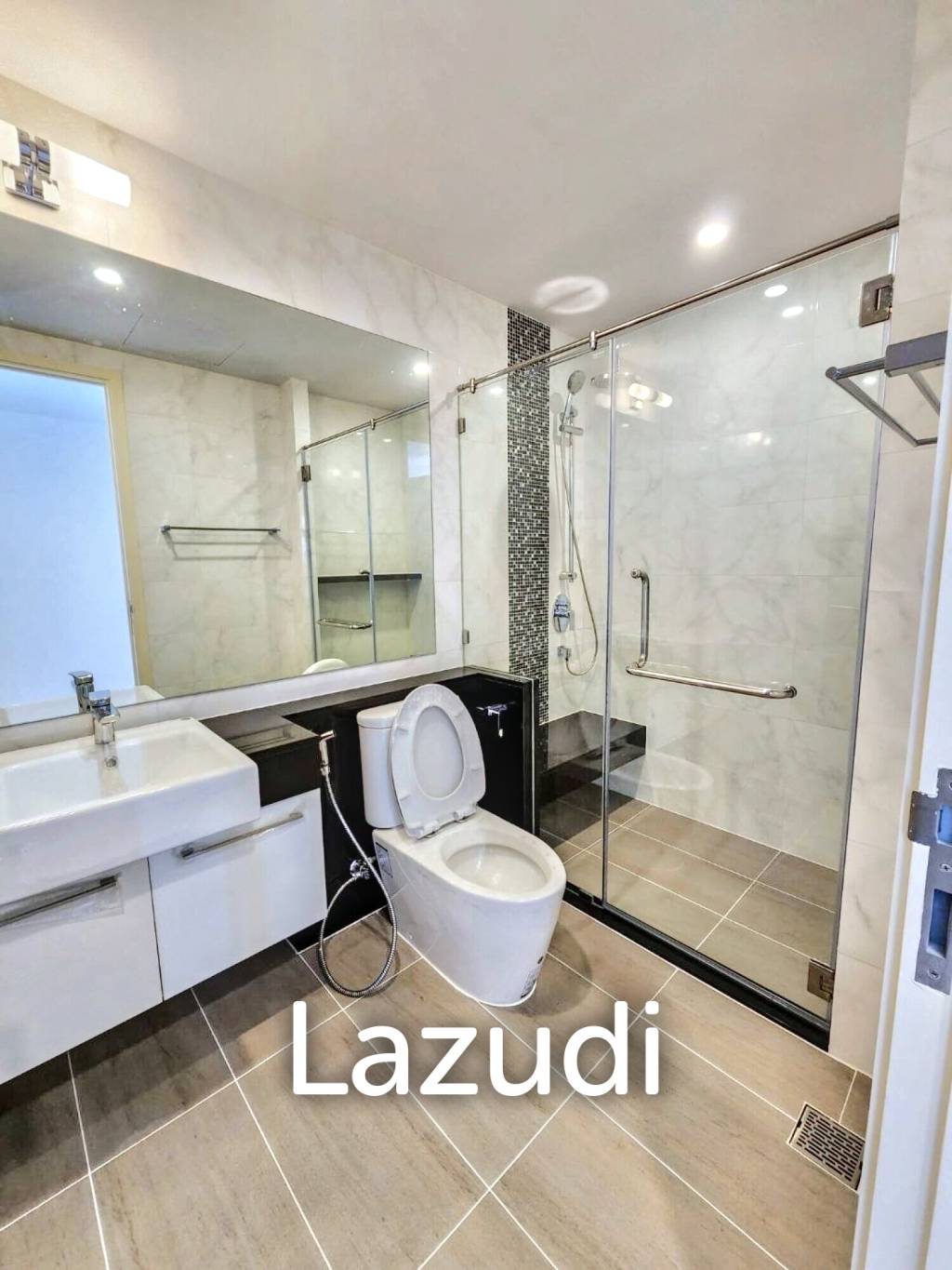 1 Bed 1 Bath 99 SQ.M Supalai Riva Grande
