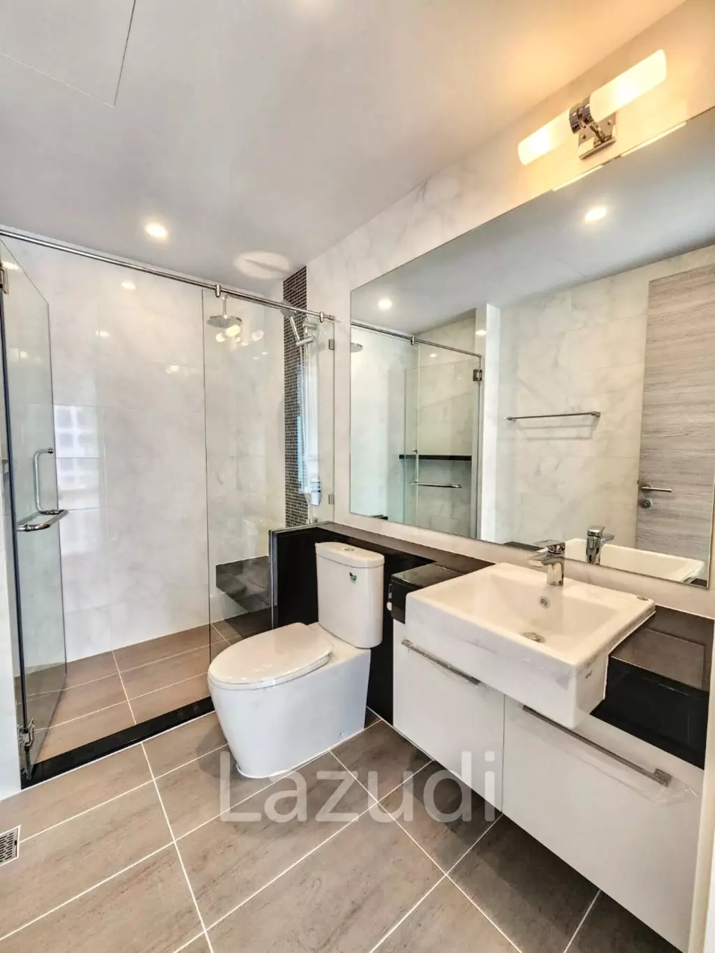 1 Bed 1 Bath 99 SQ.M Supalai Riva Grande