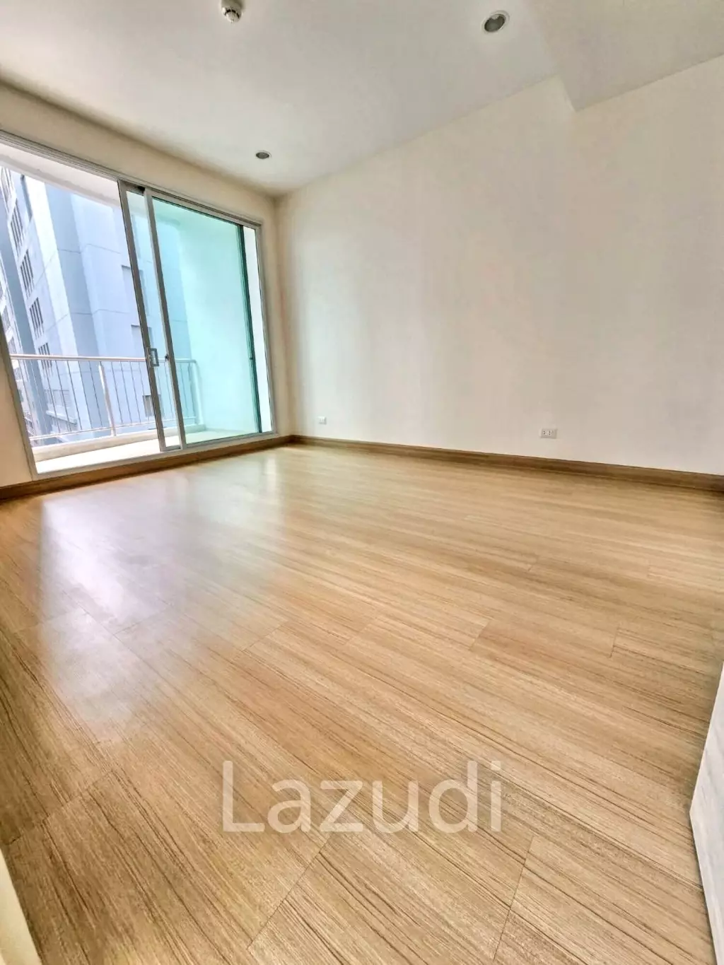 1 Bed 1 Bath 99 SQ.M Supalai Riva Grande