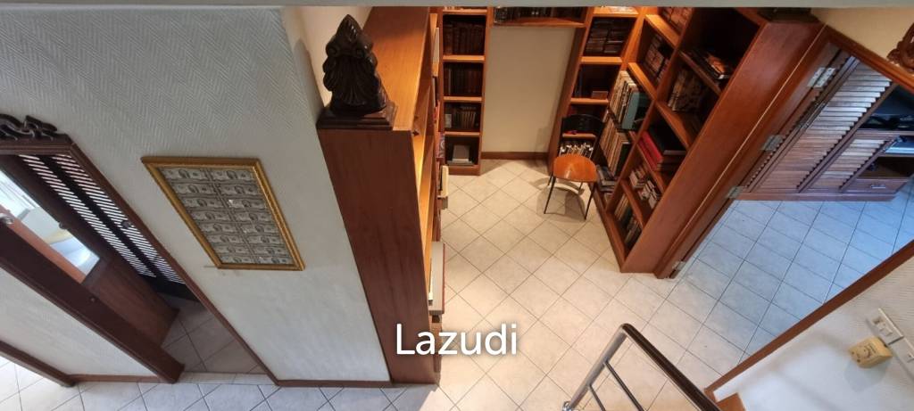 3 Beds 3 Baths 220 SQ.M. Townhouse in Pratumnak
