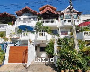 3 Beds 3 Baths 220 SQ.M. Townhouse in Pratumnak