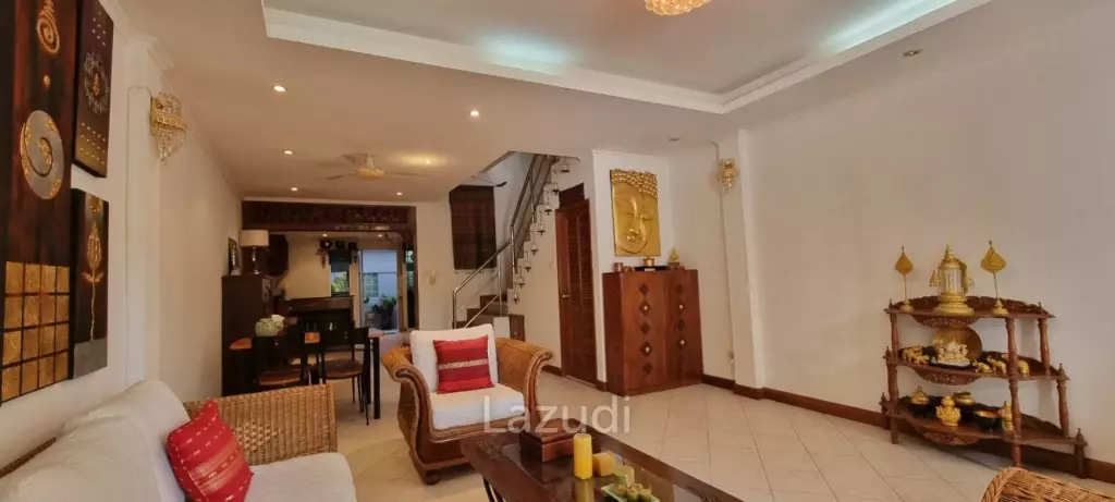 3 Beds 3 Baths 220 SQ.M. Townhouse in Pratumnak