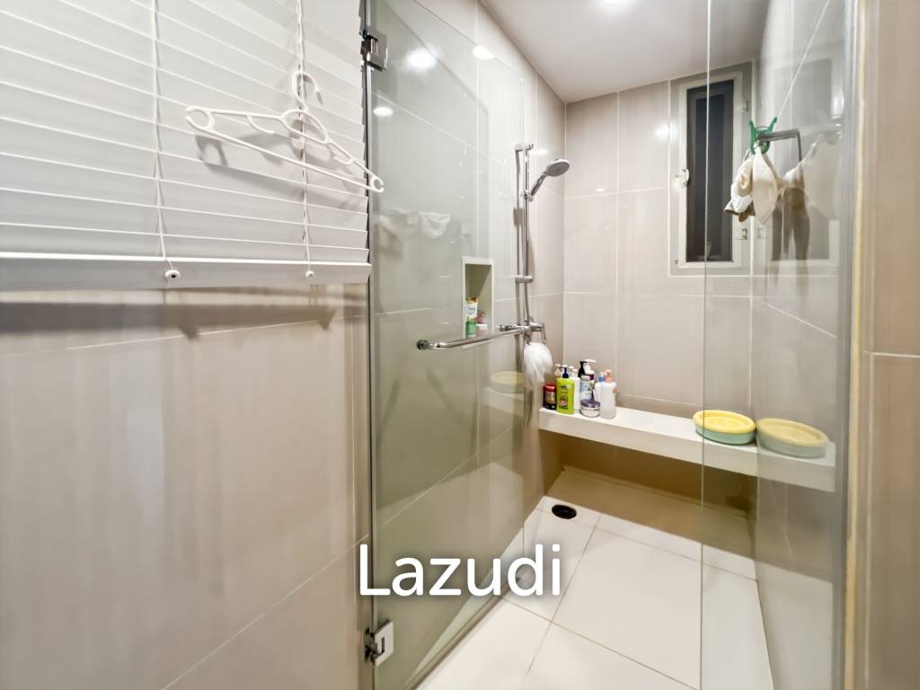Pool Access 2 Bedroom Condo in Baan Thew Talay Aqua Marine