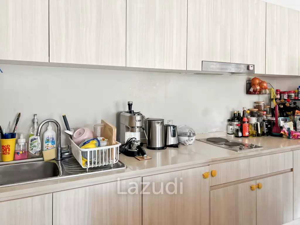 Pool Access 2 Bedroom Condo in Baan Thew Talay Aqua Marine