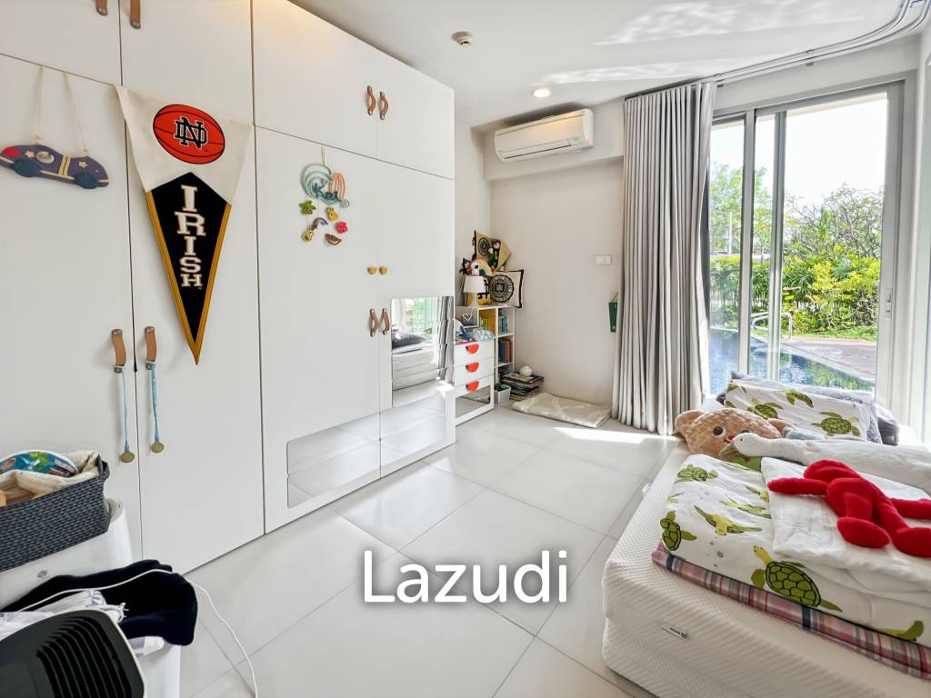 Pool Access 2 Bedroom Condo in Baan Thew Talay Aqua Marine