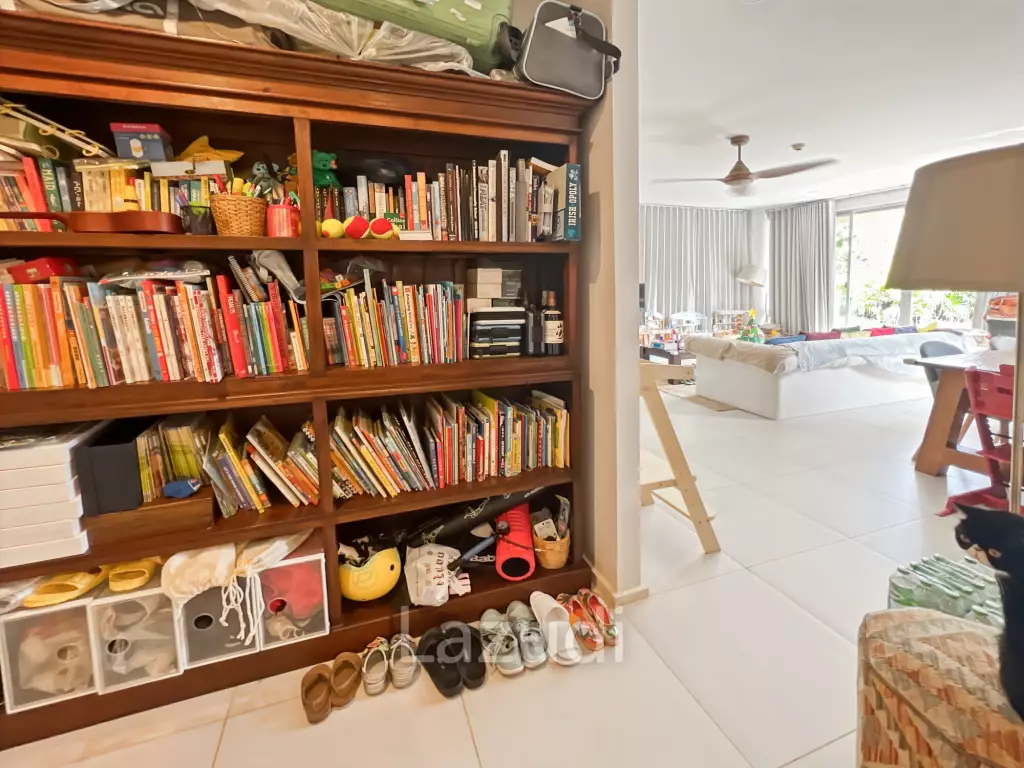 Pool Access 2 Bedroom Condo in Baan Thew Talay Aqua Marine
