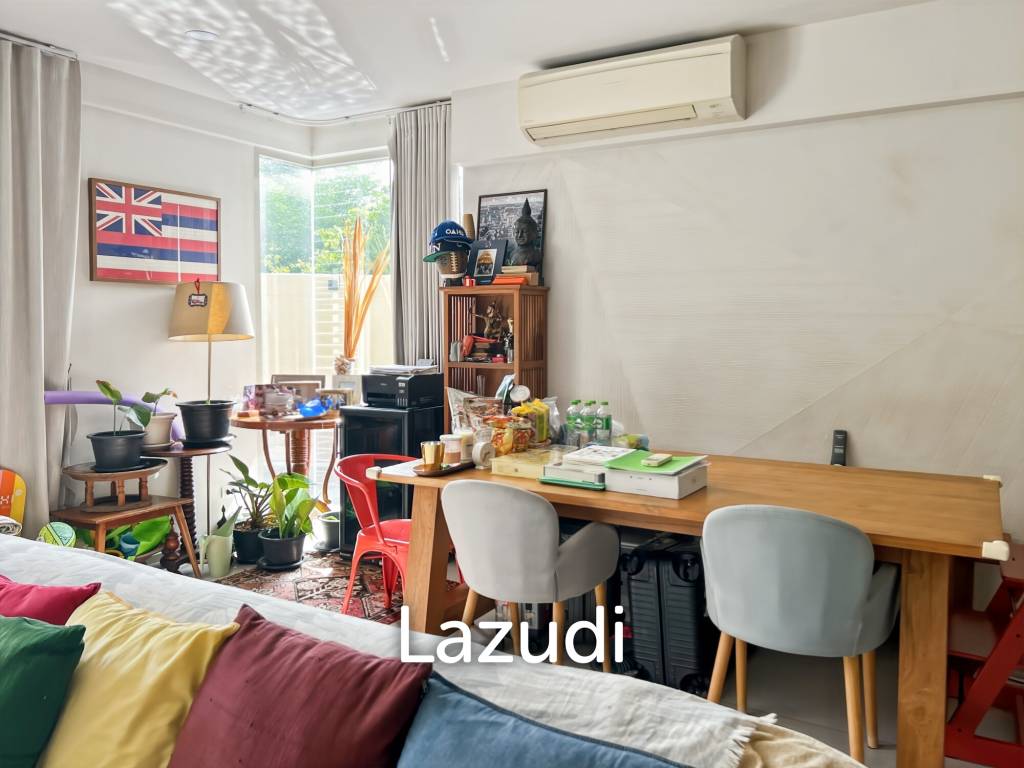 Pool Access 2 Bedroom Condo in Baan Thew Talay Aqua Marine
