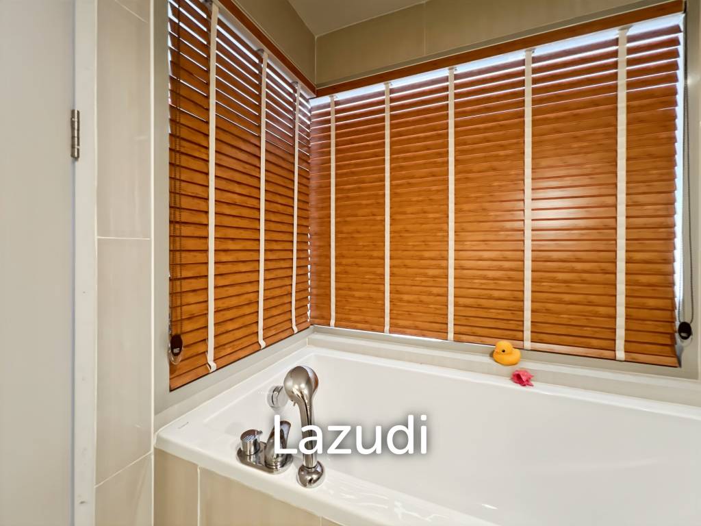 Pool Access 2 Bedroom Condo in Baan Thew Talay Aqua Marine