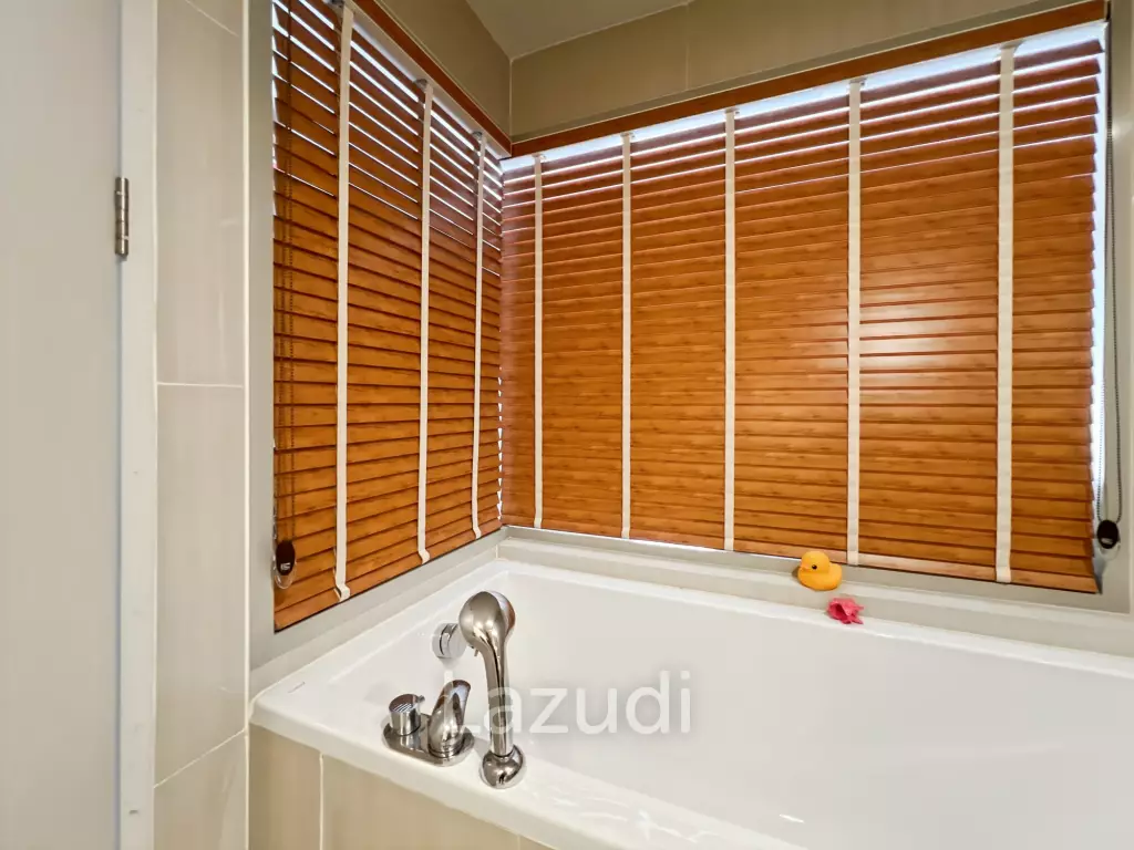 Pool Access 2 Bedroom Condo in Baan Thew Talay Aqua Marine