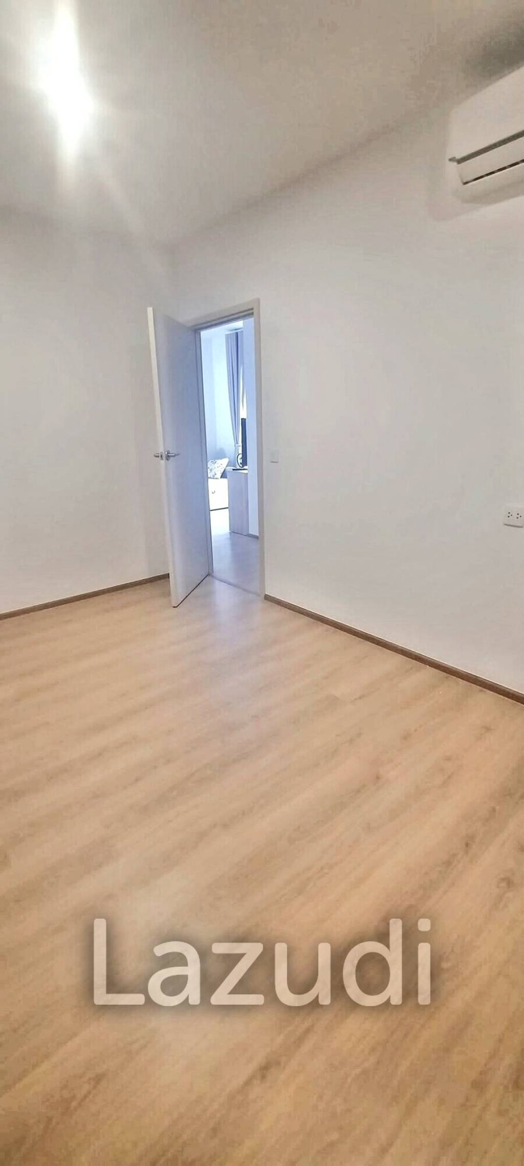2 Bedroom 1 Bathroom 47 SQ.M Life Rama 4 - Asoke