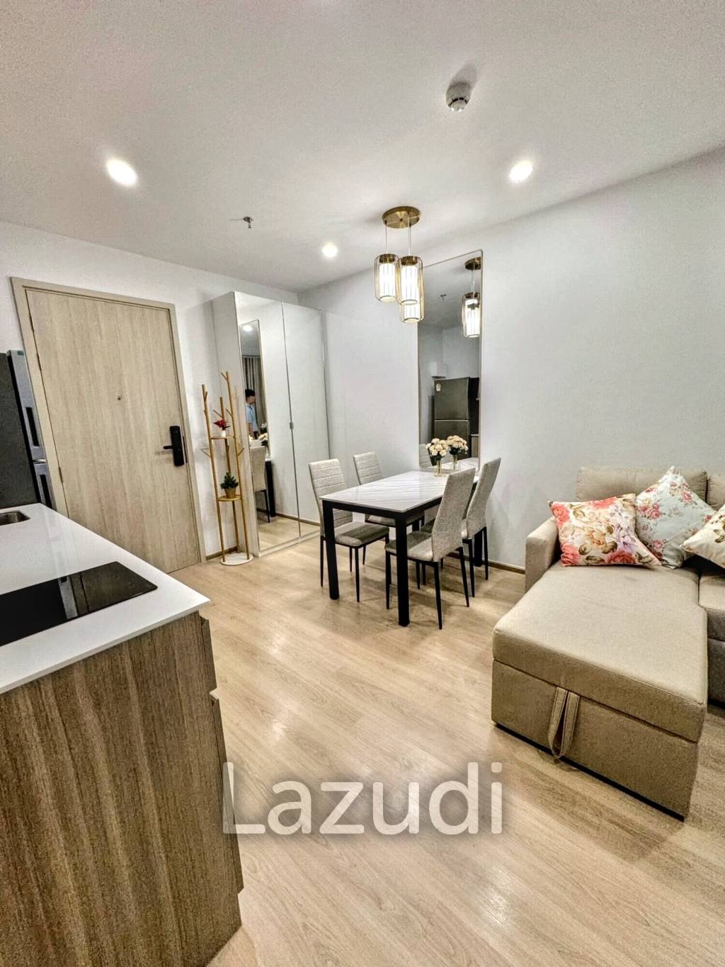 2 Bedroom 1 Bathroom 47 SQ.M Life Rama 4 - Asoke