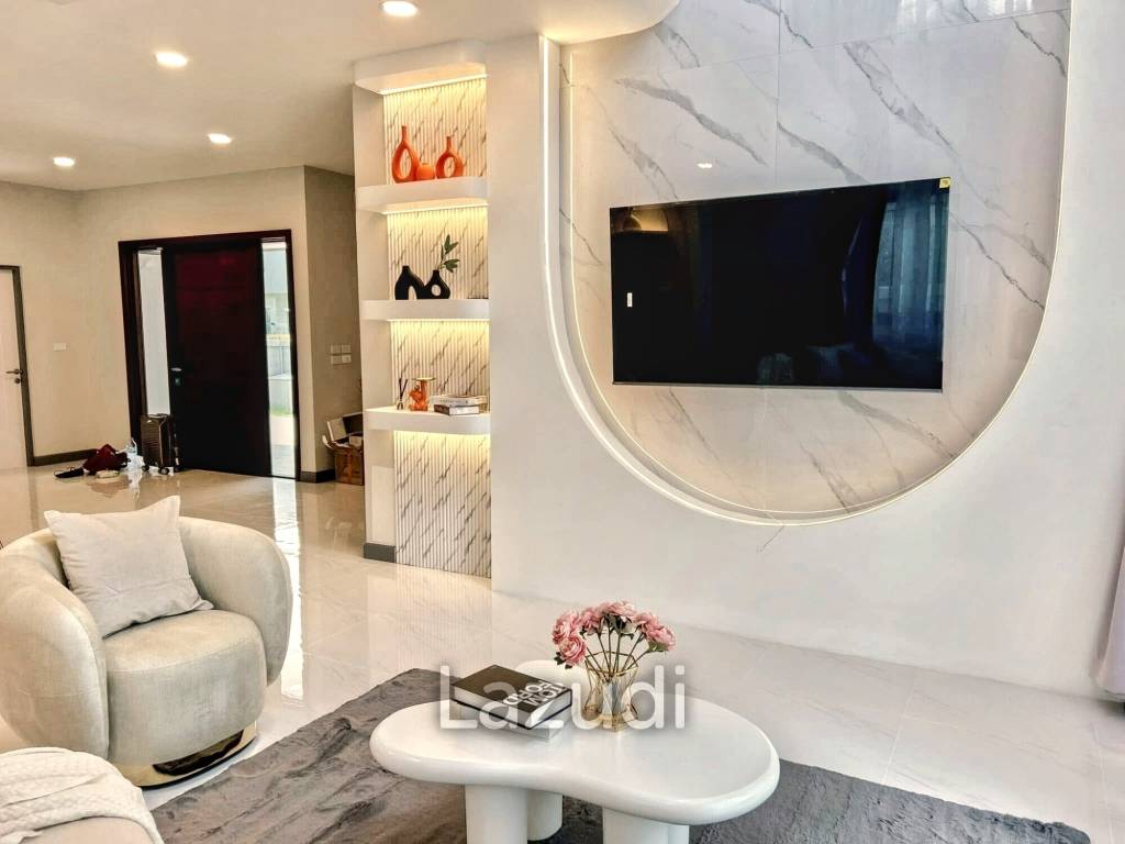 4 Bedroom 5 Bathroom 313 SQ.M The City Bangna