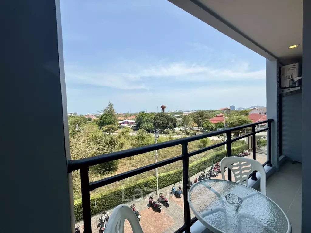 Condo 88: 1 bedroom condo with sea view