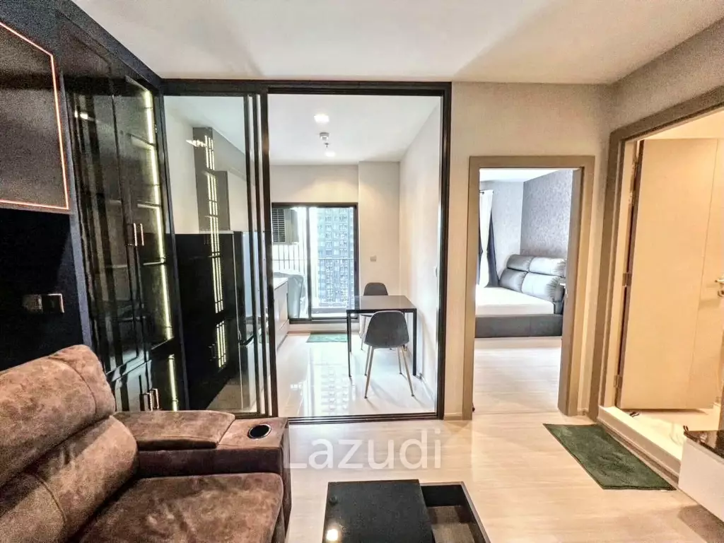 1 Bed 1 Bath 32 SQ.M LIFE Asoke - Rama 9