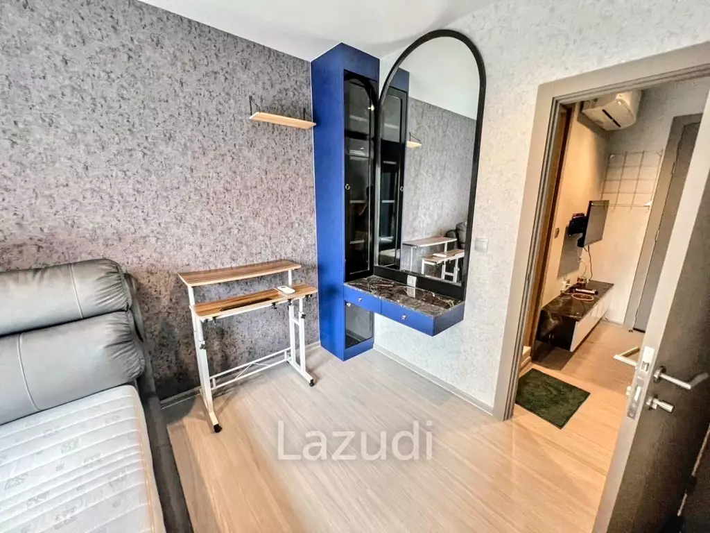 1 Bed 1 Bath 32 SQ.M LIFE Asoke - Rama 9