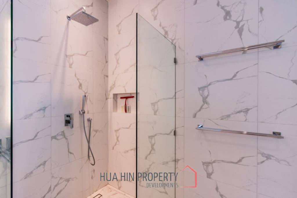 PALM AVENUE VILLAS 2 : 3 bed luxury pool villa
